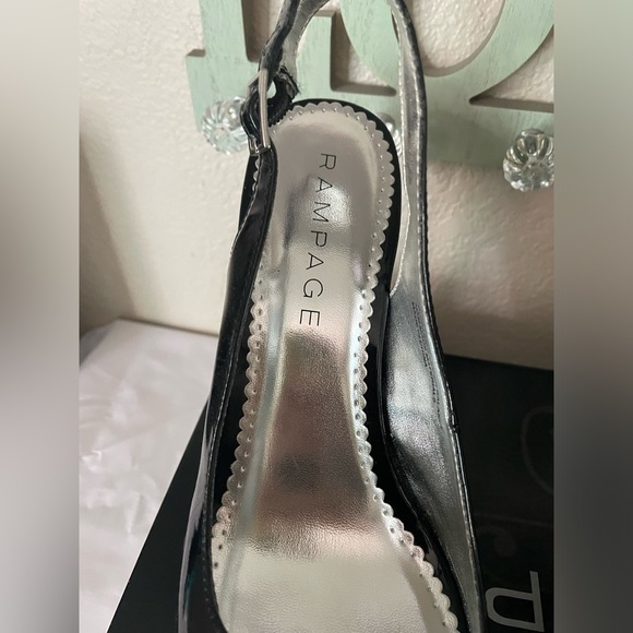 Rampage heels black and white gingham bow. Size 9M. Gently used. - Picture 5 of 10